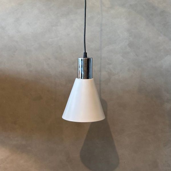 COLGANTE CON PANTALLA METÁLICA EMBUDO
